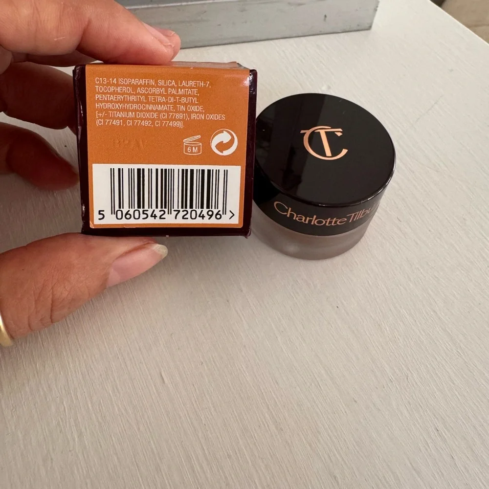 Charlotte Tilbury rich metallic